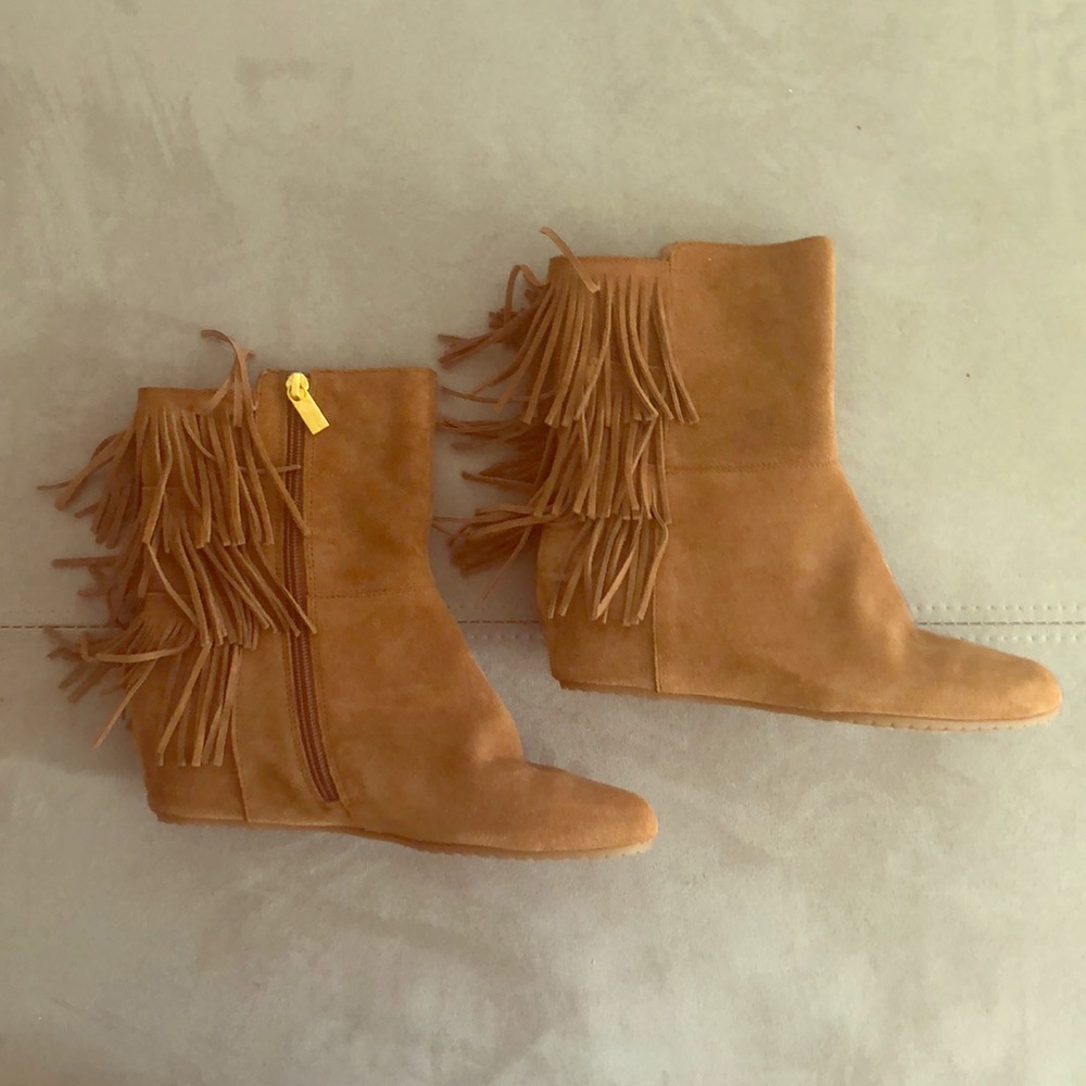 Isola Suede Fray Booties - size 6 - Brown Tan